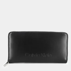 12439-BEHEMBOSSEDBLACK- PICCOLA PELLETTERIA^CALVIN KLEIN Hot