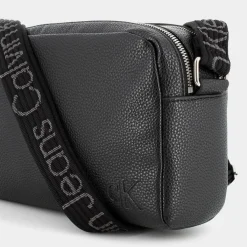12283-BEHULTRALIGHT CAMERA BAGBLACK- TRACOLLE^CALVIN KLEIN JEANS Clearance